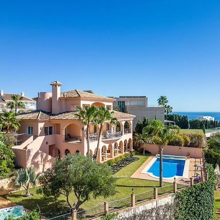 Beachside Villa With Panoramic Sea Views Бенальмадена Экстерьер фото